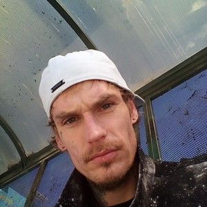 Meet your Posher, Adam